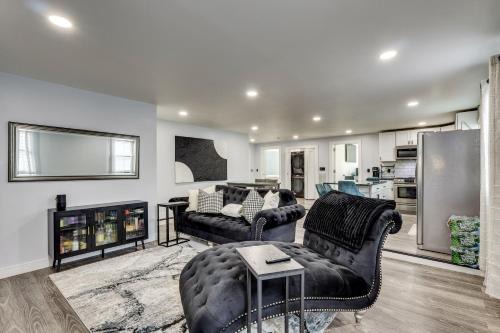 4 Mi to MetLife Stadium Chic Wallington Unit!