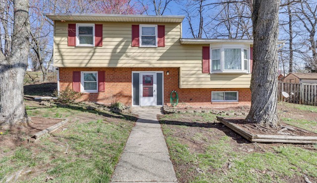 4 Mi to Northwest Stadium: Inviting Home!