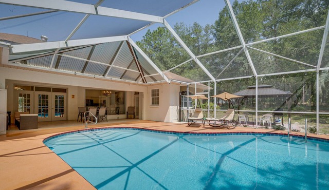 4 Mi to Rainbow Springs: Dunnellon Villa w/Pool!