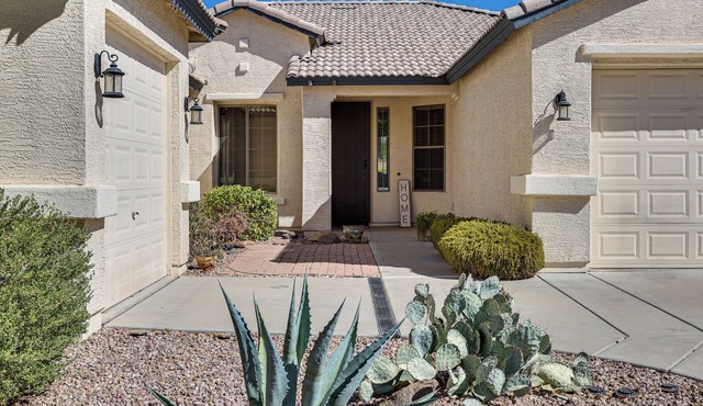 4 Mi to Surprise Stadium: Home w/Patio!