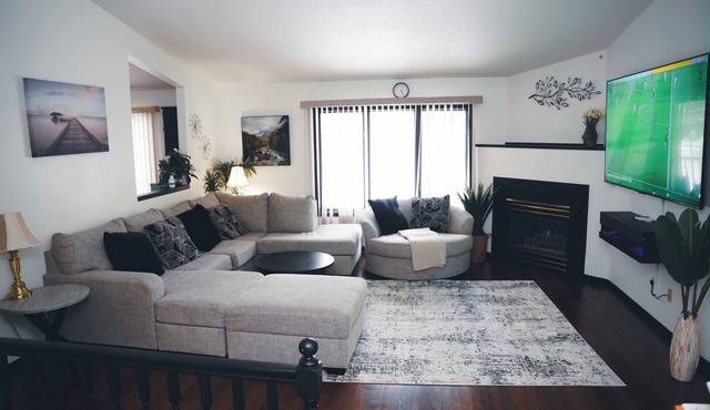 4 mins to hockey field, 10 to NDSU; with gym & fireplace.