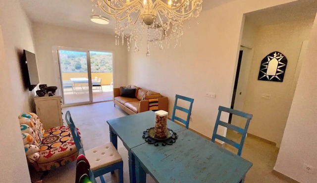 4/New - built 2024 - 2 bed 2 bath Apartment A/C, community pool & local beach!nn