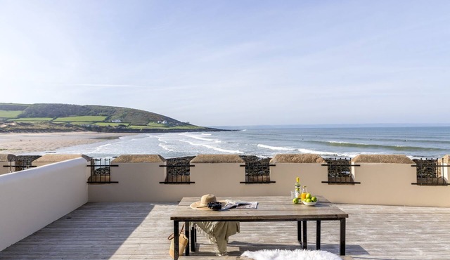 4 Out Of The Blue - Pet Friendly - Free Parking - Free WiFi