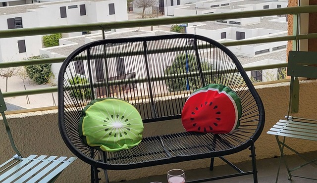 4-person air-conditioned apartment with direct beach access