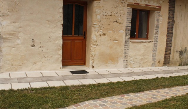 4-person gîte in lively gîte with West Indian delicatessen and activities
