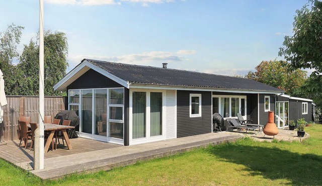 4 person holiday home in Karrebæksminde-By Traum