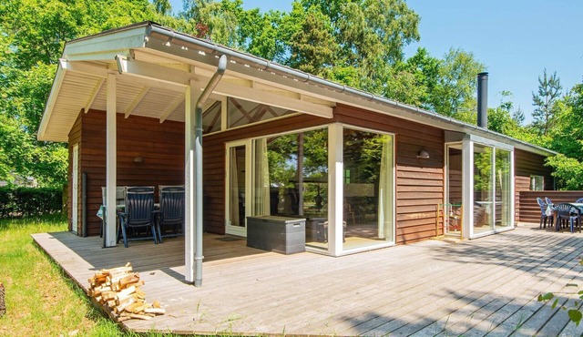 4 person holiday home in Glesborg-By Traum