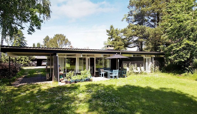 4 person holiday home in Hornbæk