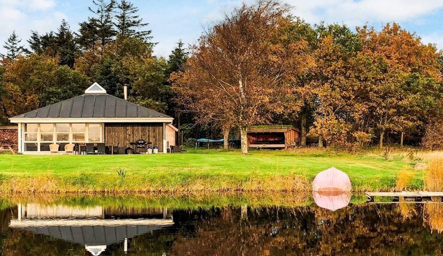 4 person holiday home in Thisted-By Traum