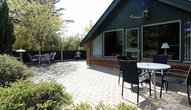 4 person holiday home in Ulfborg-By Traum