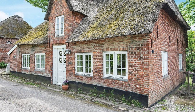 4 person holiday home in Højer-By Traum