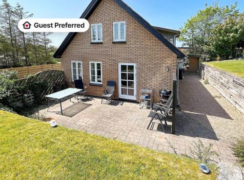 4 person holiday home in Hanstholm-By Traum