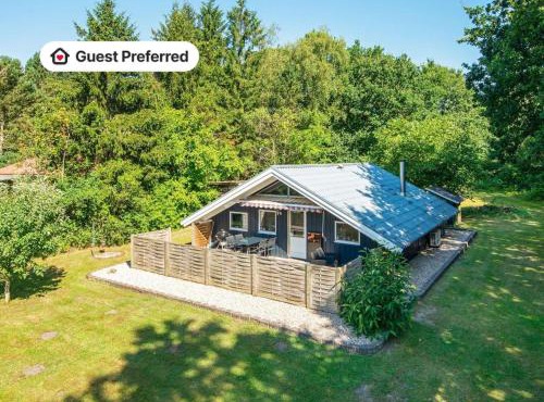4 person holiday home in Toftlund