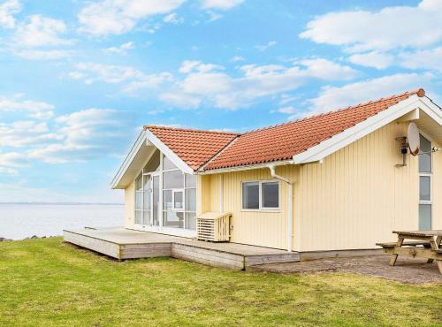 4 person holiday home in Vinderup-By Traum