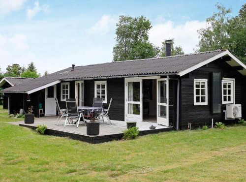 4 person holiday home in Jerup