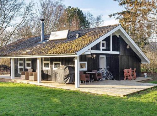 4 person holiday home in Præstø