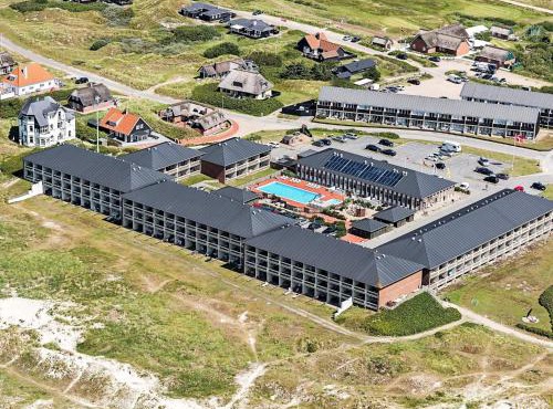 4 person holiday home on a holiday park in Fanø