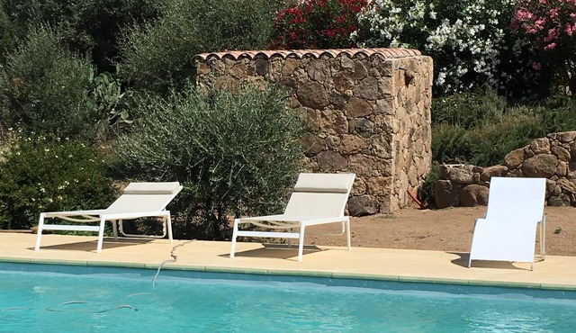 4-person house with pool 4 km from the sea, southern Corsica