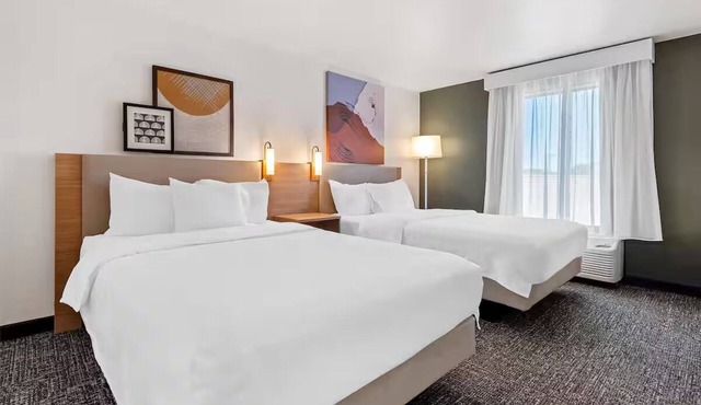 4 Pet-Friendly Rooms w/Relaxing Setting – Explore Amarillo’s Famous Attractions