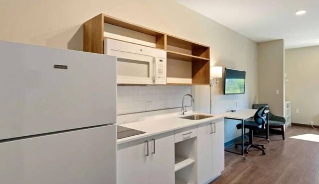 4 Premier Suites | Extended Stay | Sparks, Near Downtown