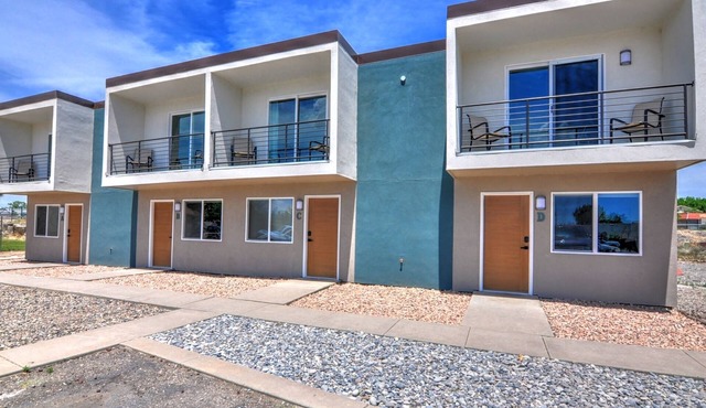 4 Private townhomes, 8 bedrooms, sleeps 20!