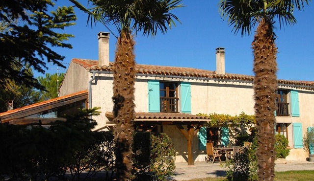 4* rated, nr Carcassonne, Stunning views, 14x7m pool, 4 Bed, Sleeps 8