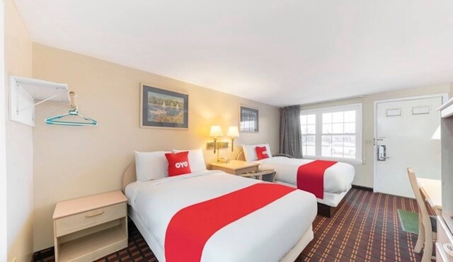 4 Relaxing & Affordable Rooms w/Free Parking - 1.7 mi to Bridge Street Bridge