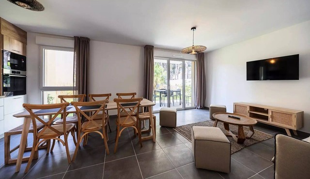 4-room duplex apartment sleeps 8 - rooftop