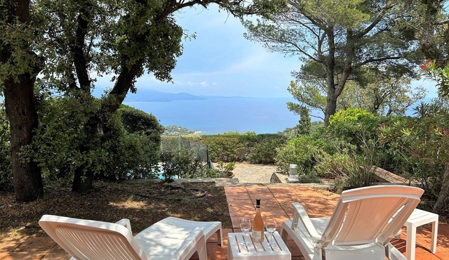 4-room villa with private pool in private area, 5 sleeps, Bormes-les-Mimosas