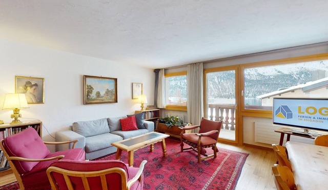 4-roomed apartment on the first floor, ca.