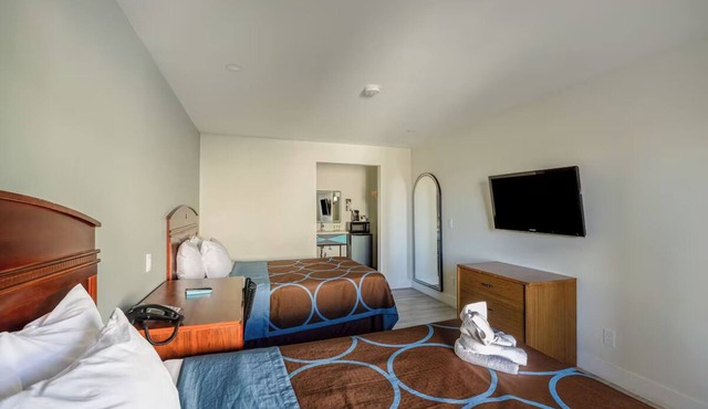 4 Rooms 2 Queen Beds - Experience Retro Vibes Room Near Top Route 66 Attractions