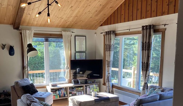 4 season cottage in the heart of nature - perfect for the outdoors!