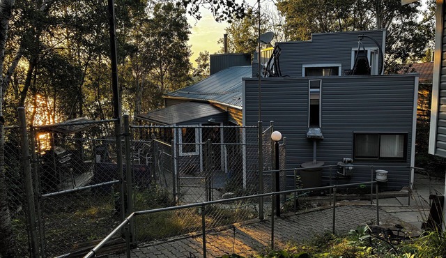 4 Season Lakefront Cabin GetawaynFamily Friendly!