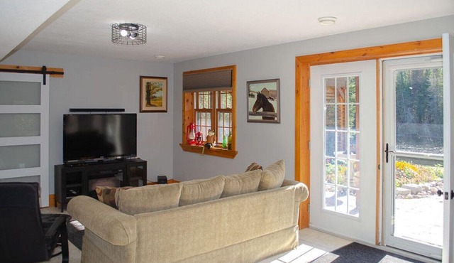 4-Season River Hideaway