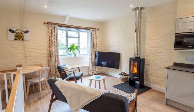 4* self catering, farm stay cottage. Sleeps 4