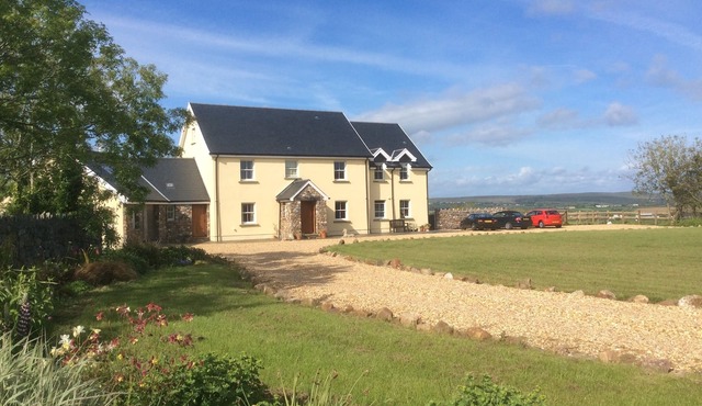 4* Self Contained Annex with stunning views over the Gower countryside