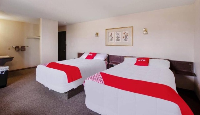 4 Sleek Units! Near Eastern Colorado Historical Society Jail Museum