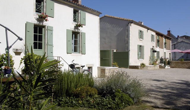 4-star accommodation for groups (28 people)