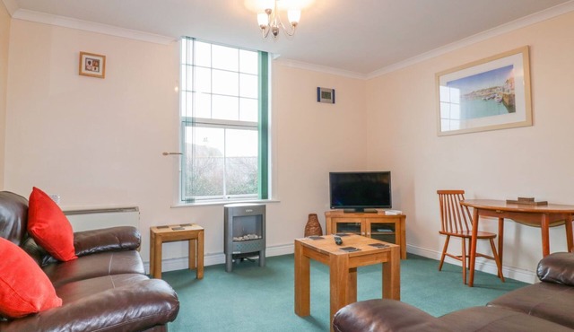 4 Star apartment just 200 meters from superb sandy beach at Harlyn Bay