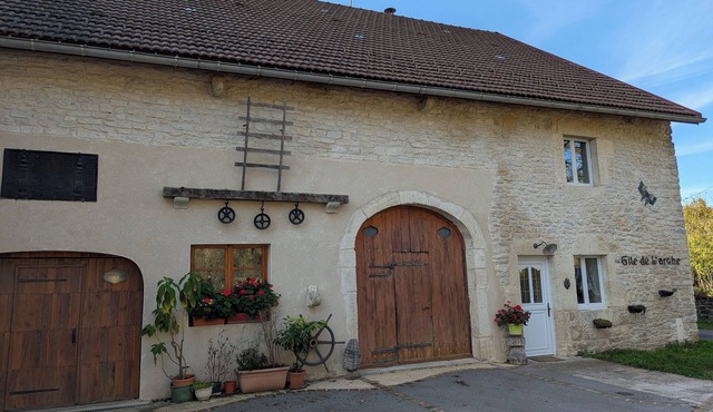 4 star cottage in the center of the jura between waterfalls, lakes and Jura mountains
