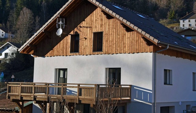 4-star cottage with sauna and terraces for 14 guests