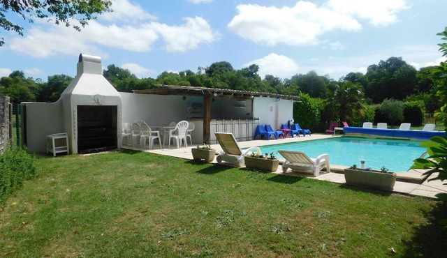 4-star gîte 35 minutes from the beach at St Georges de Didonne