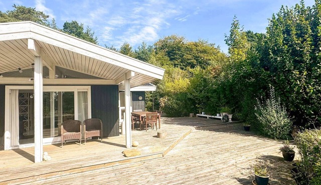 4 star holiday home in Dronningmølle