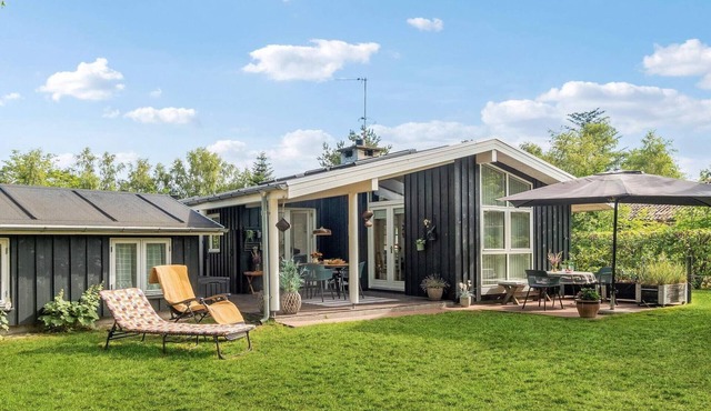 4 star holiday home in Glesborg-By Traum