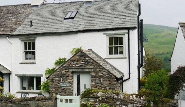 4 STAR Luxury Quintessential Lakelake Cottage in Troutbeck Village