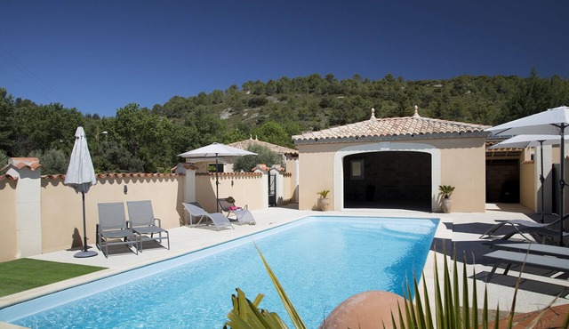 4 Star Rated, Air-conditioned with private garden, secure parking & shared pool