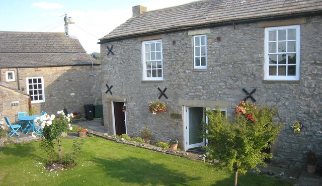 4 Star Tastefully Renovated, Spacious Barn Conversion, Sleeps 2, Dog Friendly