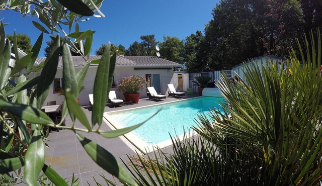 4-STAR VILLA IN THE HEART OF THE ARCACHON BASIN WITH HEATED POOL