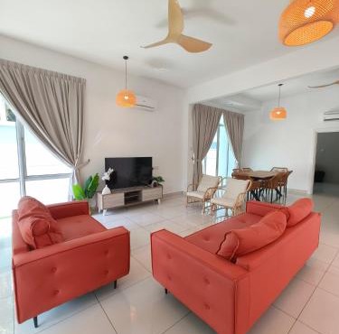 4 Storey House 14Pax 4Bedroom 9 Bukit Jambul