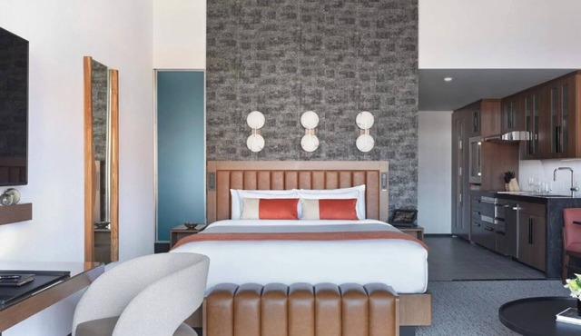 4 Stylish Desert Rooms w/Pool Access & Near Outdoor Adventures and Dining Spots